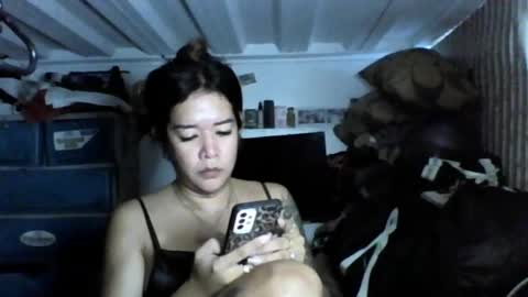 Snapshot of queenstefhanie chatting on 06-07-26, 12:48 stephanie online show from 06-07-26, 12:48