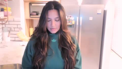 Val  -  online show from 12-27-24, 02:58