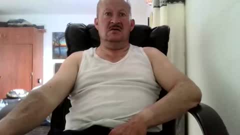 Snapshot of querubinrebelde chatting on 05-10-26, 10:04 Don Ramon online show from 05-10-26, 10:04