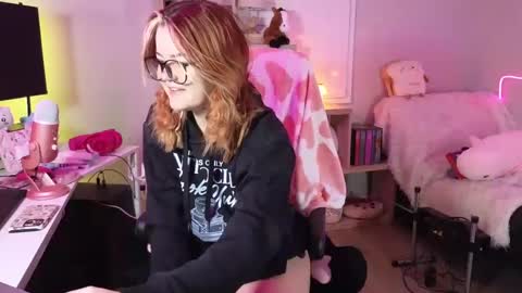 Bri online show from 01-17-25, 02:39