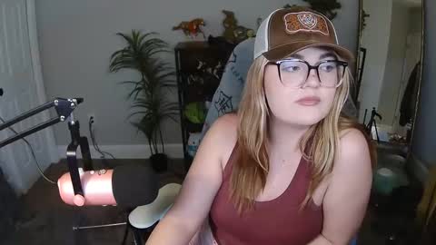 Snapshot of quervoqueen1 chatting on 02-05-26, 02:05 Bri online show from 02-05-26, 02:05