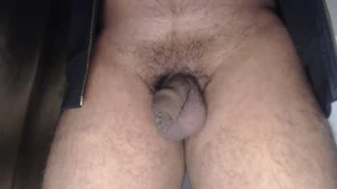 Snapshot of quickienerd chatting on 01-18-26, 12:53 oilypanda online show from 01-18-26, 12:53