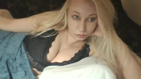 Snapshot of qwertyuio71919 chatting on 05-18-26, 10:10 qwertyui online show from 05-18-26, 10:10
