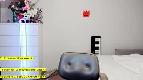 - online show from 11-11-25, 12:32