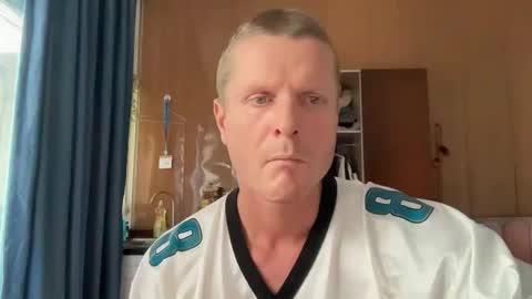 Snapshot of rabbit_eyes69 chatting on 11-16-25, 04:51 rabbit_eyes69 online show from 11-16-25, 04:51