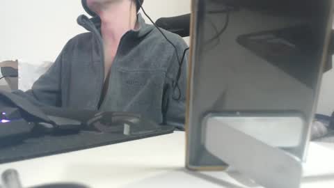 Raccoon68 online show from 01-06-25, 11:09