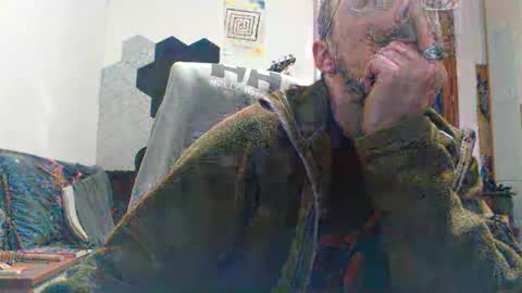 Raccoon68 online show from 12-21-25, 09:22