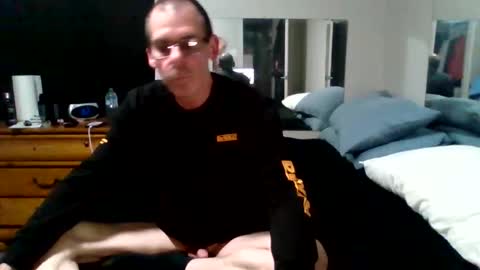 racefanjoe12 online show from 04-12-26, 03:22