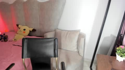 Snapshot of rachaeldeckard chatting on 01-10-25, 02:57 natalia - online show from 01-10-25, 02:57