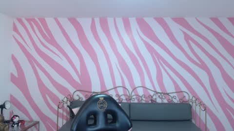 Snapshot of rachel_deal chatting on 01-25-25, 08:10 Rachel online show from 01-25-25, 08:10