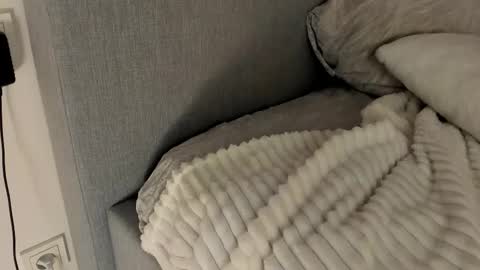 Sherryl online show from 12-19-25, 09:11