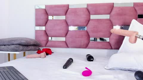 Snapshot of rachel_roman chatting on 01-13-25, 02:28 DALIANA online show from 01-13-25, 02:28