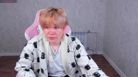 Rachell online show from 05-18-26, 01:13