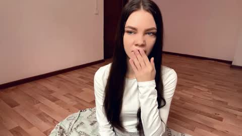 Snapshot of rachelpoisso chatting on 11-01-25, 08:38 Rachel online show from 11-01-25, 08:38