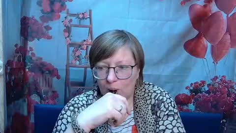 Snapshot of radachudna chatting on 02-27-26, 12:16 RadaChudna online show from 02-27-26, 12:16