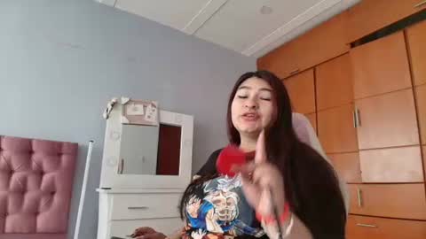 Snapshot of radiantgoddes chatting on 12-02-24, 01:02 radiantgoddes online show from 12-02-24, 01:02