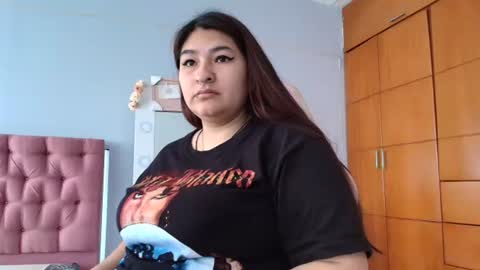 Snapshot of radiantgoddes chatting on 12-24-24, 01:39 radiantgoddes online show from 12-24-24, 01:39