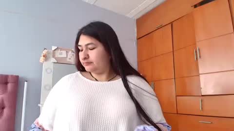 Snapshot of radiantgoddes chatting on 01-08-25, 01:41 radiantgoddes online show from 01-08-25, 01:41