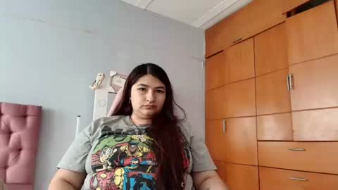 Snapshot of radiantgoddes chatting on 01-19-25, 01:22 radiantgoddes online show from 01-19-25, 01:22