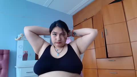 Snapshot of radiantgoddes chatting on 02-11-25, 05:29 radiantgoddes online show from 02-11-25, 05:29