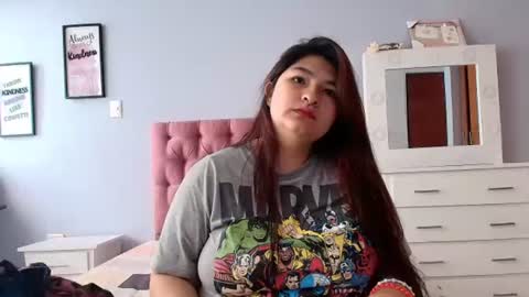 Snapshot of radiantgoddes chatting on 02-14-25, 01:08 radiantgoddes online show from 02-14-25, 01:08