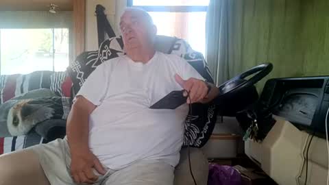 Radioman for fun online show from 07-11-26, 01:36