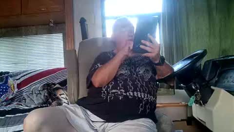 Radioman for fun online show from 07-19-26, 01:15