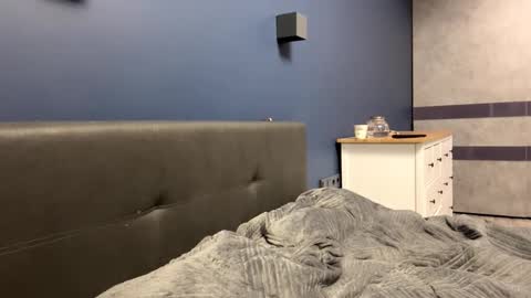 Mila online show from 02-20-26, 03:34