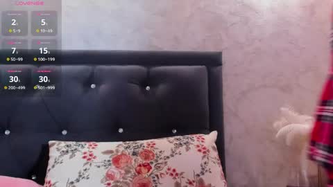 raelledarkstar online show from 04-16-26, 08:53