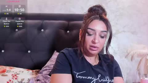 raelledarkstar online show from 04-17-26, 08:12