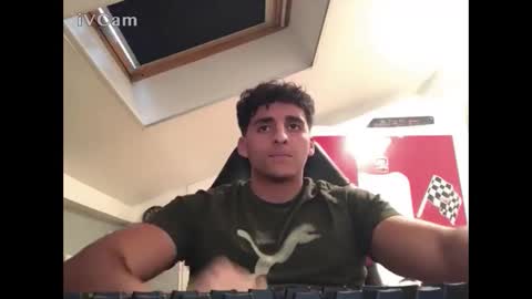 Snapshot of raes69 chatting on 02-10-25, 04:36 raes online show from 02-10-25, 04:36