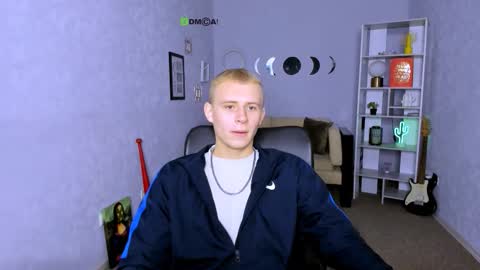 Snapshot of rafael_bien chatting on 11-20-25, 07:08 rafael online show from 11-20-25, 07:08