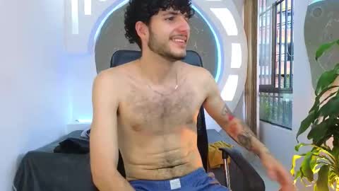 Snapshot of rafael_mendez chatting on 09-13-25, 10:42 R A F A E L online show from 09-13-25, 10:42