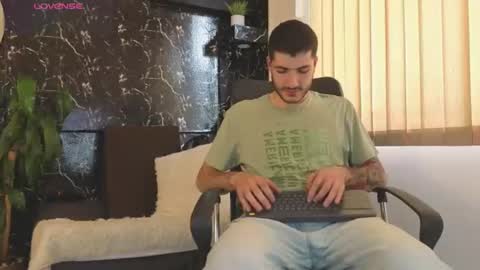 R A F A E L online show from 06-30-26, 07:26