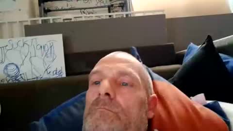 Snapshot of ragingzef69 chatting on 12-13-24, 06:21 Bigthickdickinvic online show from 12-13-24, 06:21