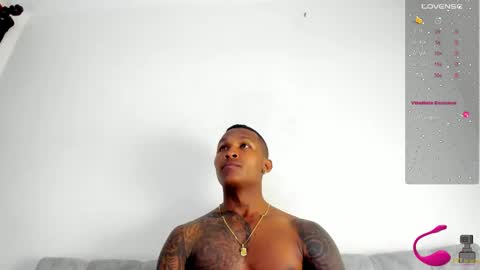 Snapshot of ragnarhot24 chatting on 02-23-25, 09:33 Andres H online show from 02-23-25, 09:33