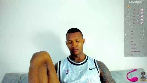 Snapshot of ragnarhot24 chatting on 02-24-25, 09:00 Andres H online show from 02-24-25, 09:00