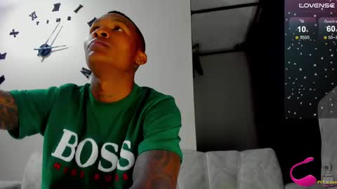 Snapshot of ragnarhot24 chatting on 03-08-25, 08:00 Andres H online show from 03-08-25, 08:00