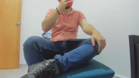 Snapshot of ragnarsexboy chatting on 02-02-26, 08:40 ragnarsexboy online show from 02-02-26, 08:40