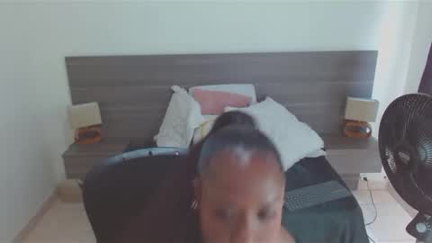 raichellcooper1 online show from 02-20-25, 08:47