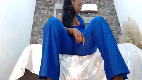 raichellcooper1 online show from 09-19-25, 03:56