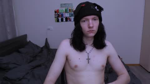 Snapshot of raidenxl chatting on 11-16-25, 10:04 raidenxl online show from 11-16-25, 10:04