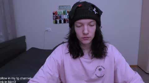 Snapshot of raidenxl chatting on 11-26-25, 03:24 raidenxl online show from 11-26-25, 03:24