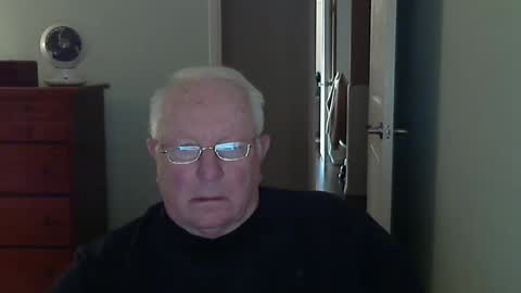 Snapshot of raiderman215 chatting on 12-10-24, 06:06 raiderman215 online show from 12-10-24, 06:06
