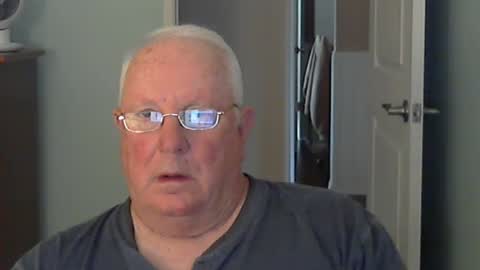 Snapshot of raiderman215 chatting on 09-10-25, 03:23 raiderman215 online show from 09-10-25, 03:23