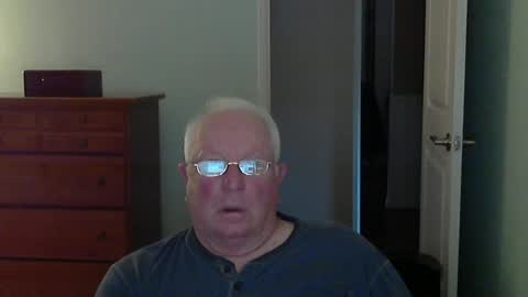 Snapshot of raiderman215 chatting on 06-16-26, 09:50 raiderman215 online show from 06-16-26, 09:50