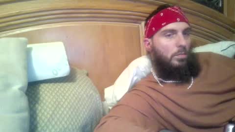 Snapshot of raidersman757 chatting on 12-12-24, 12:05 hitman online show from 12-12-24, 12:05