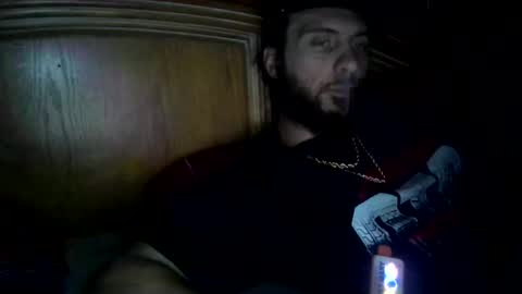 Snapshot of raidersman757 chatting on 12-17-25, 03:34 hitman online show from 12-17-25, 03:34