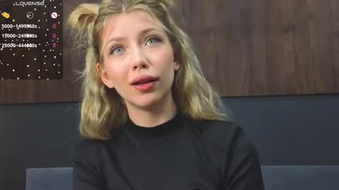 Lisa online show from 03-09-25, 12:31