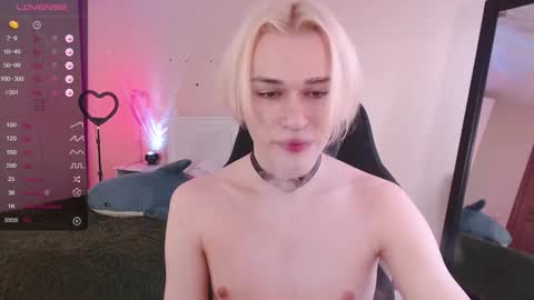 Snapshot of rainbow__salt chatting on 11-01-25, 10:50 Mike online show from 11-01-25, 10:50